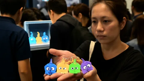 ドラクエのラメ入り光るスライム、全5種…推し色争奪戦きたー